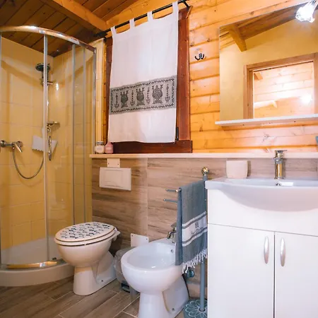 Chalet Sa Petra Ruja - Gadu E Tremene